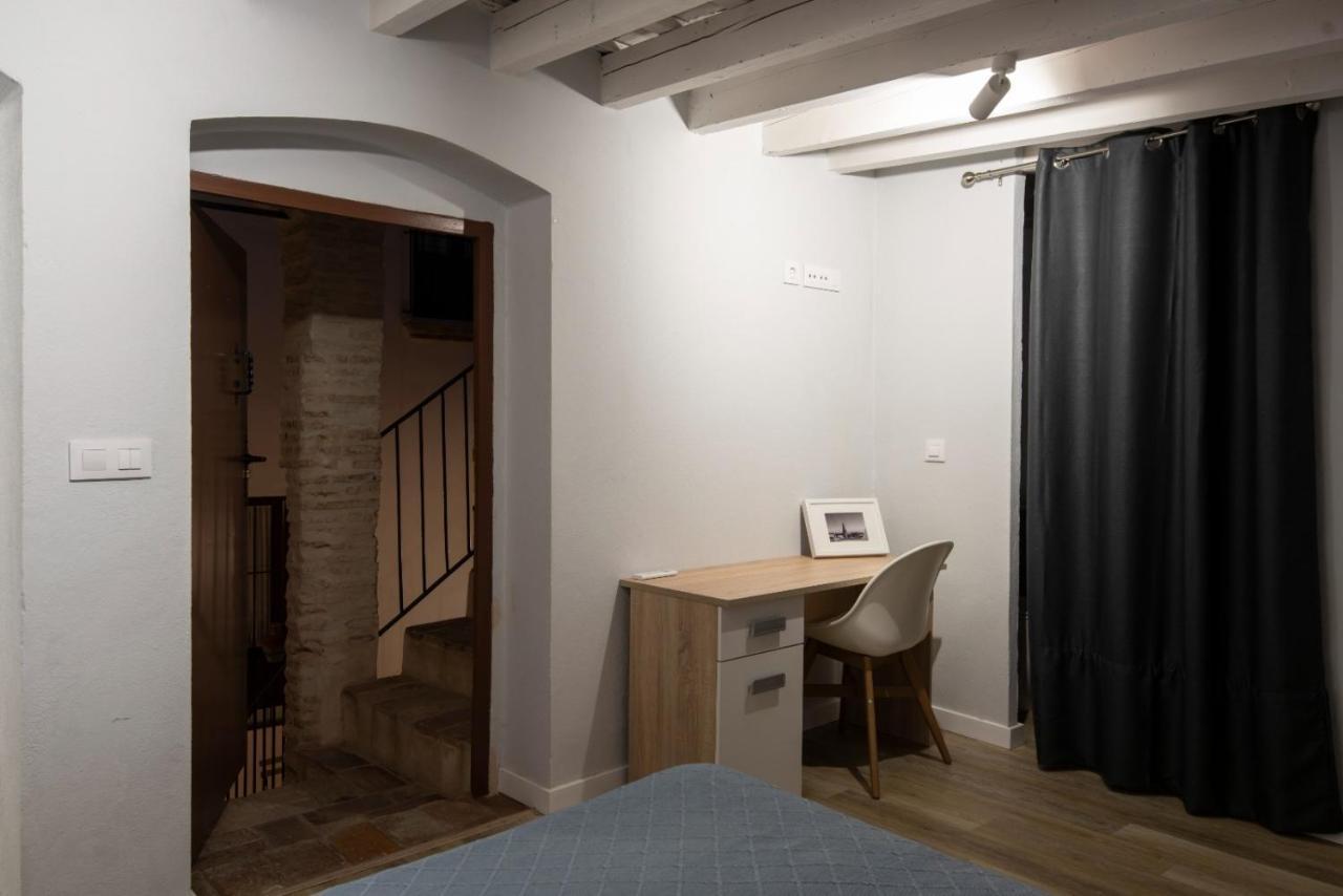 Apartamento La Casa Del Santo Кармона Екстер'єр фото